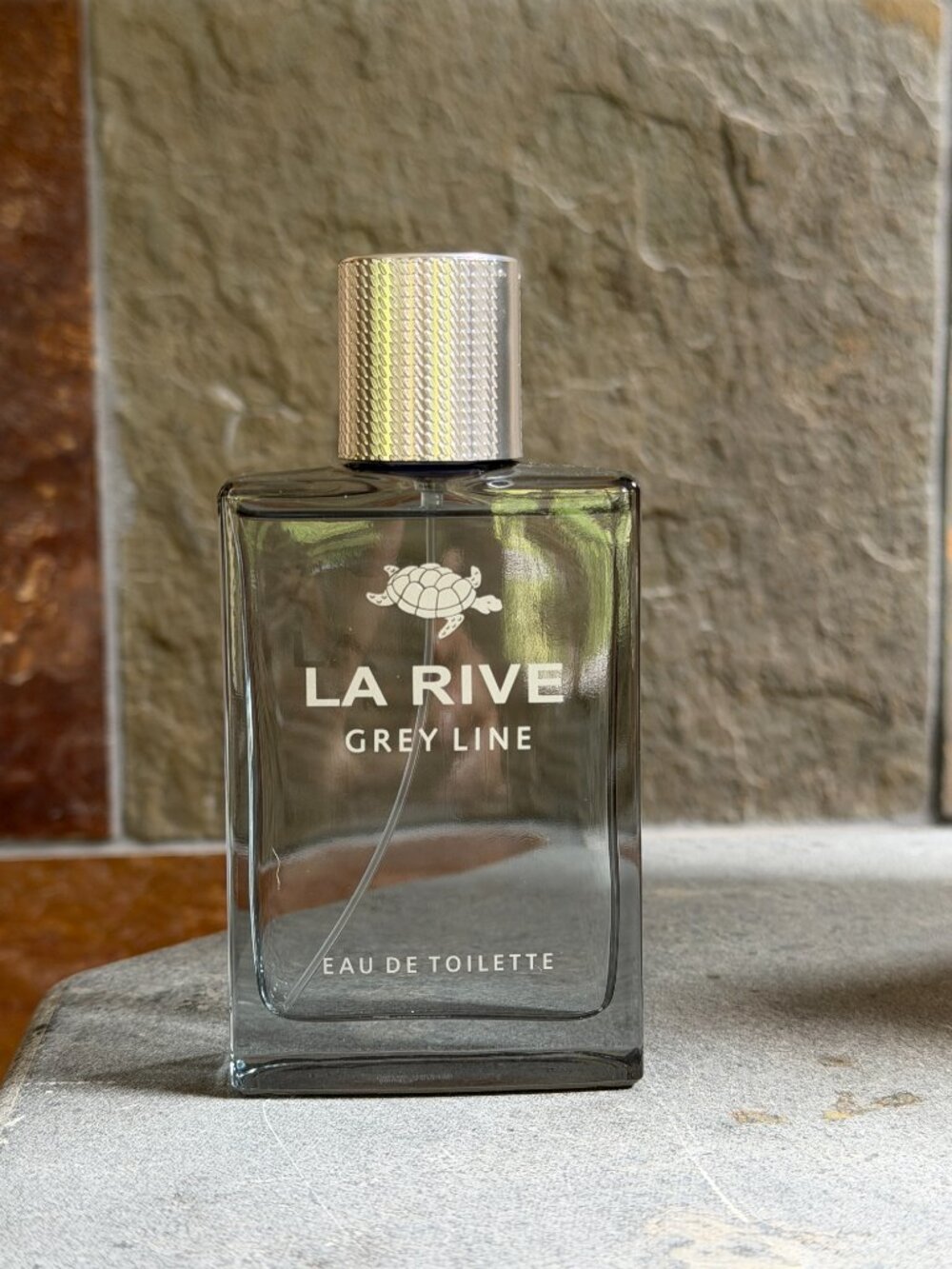 La Rive Grey Line by La Rive Eau De Toilette Spray